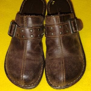 Brown Leather Women's Clogs